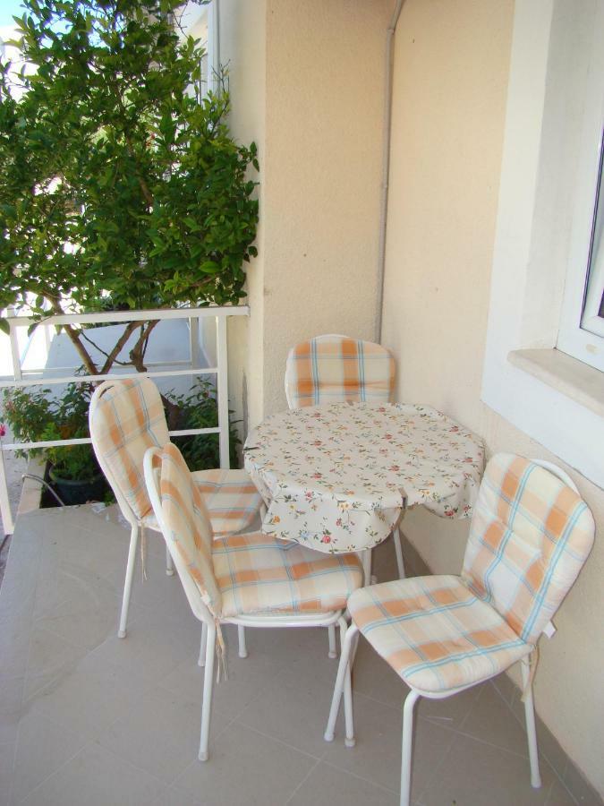 Apartments Ada Tučepi Exterior foto